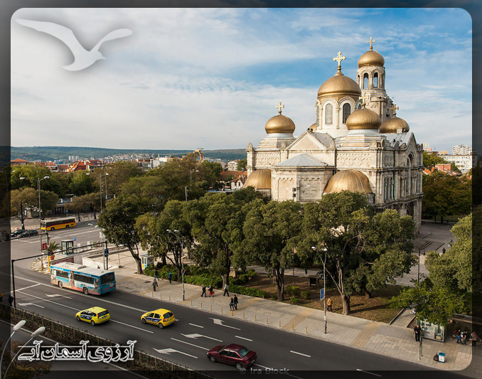 مسجد عزیزیه وارنا