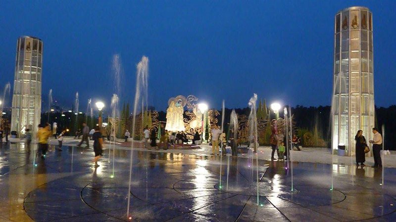 بوستان آب و آتش