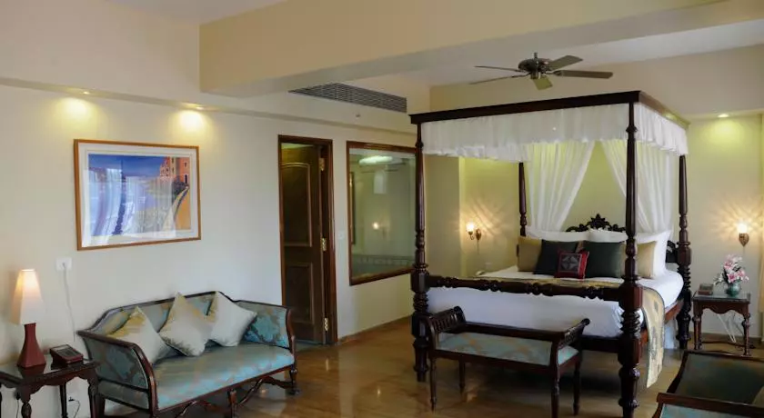 Fortune Acron Regina