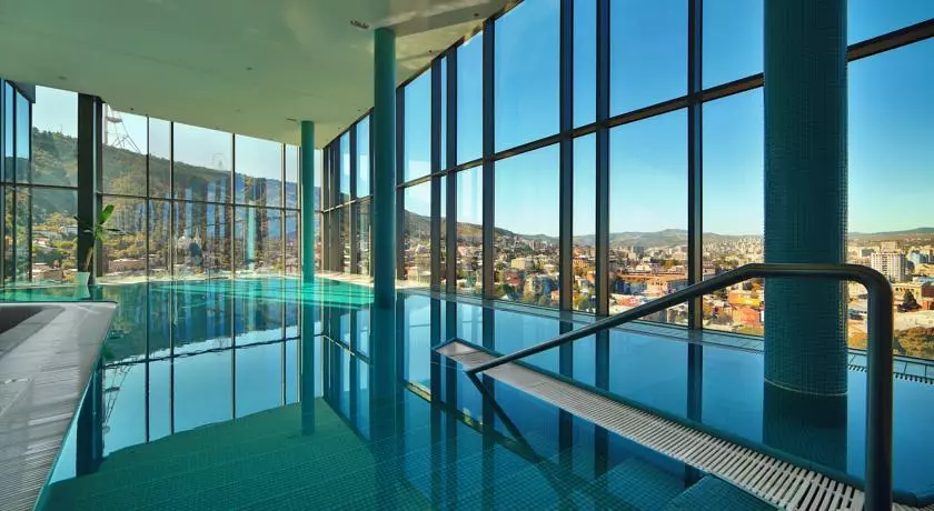 رادیسون بلو