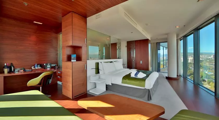 رادیسون بلو