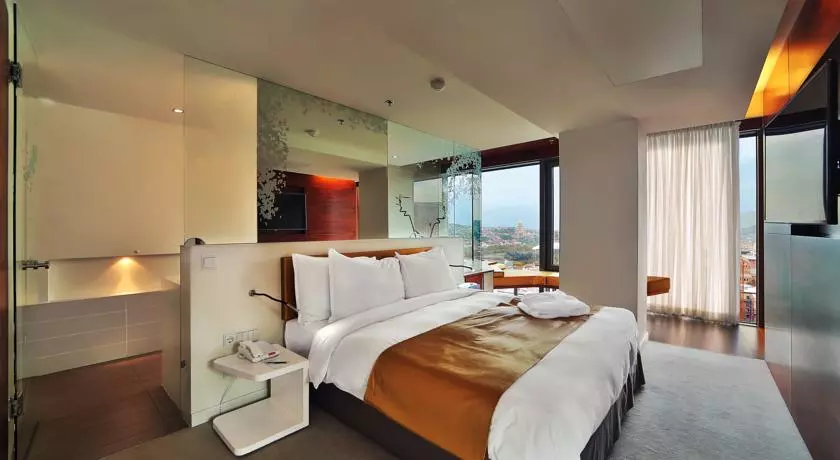 رادیسون بلو