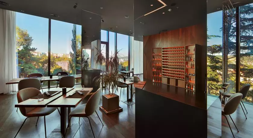 رادیسون بلو