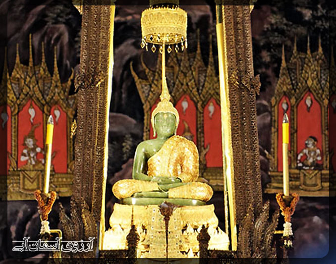 مجسمه بودای زمردین در معبد وات پراکائو