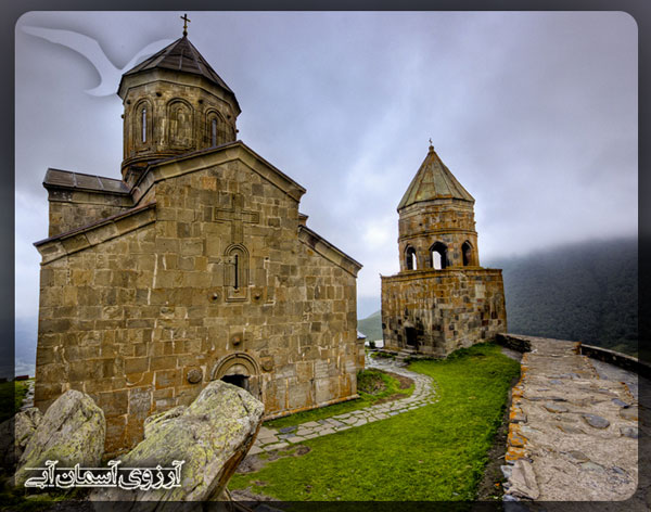 کلیسای ترینیتی گِرگِتی تفلیس