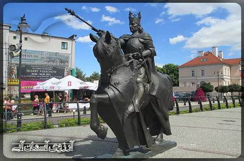 مجسمه-پادشاه-کازیمیز-در-مالبورک