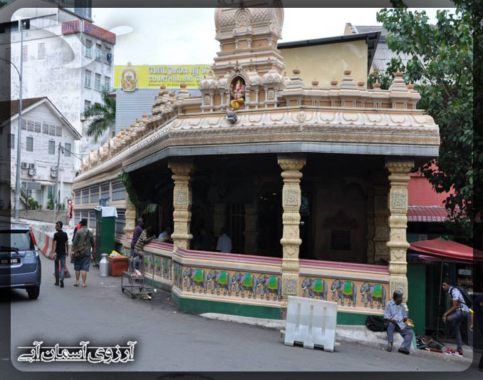 معبد کورت هیل سری گانسار کوالالامپور _ آسمان آبی