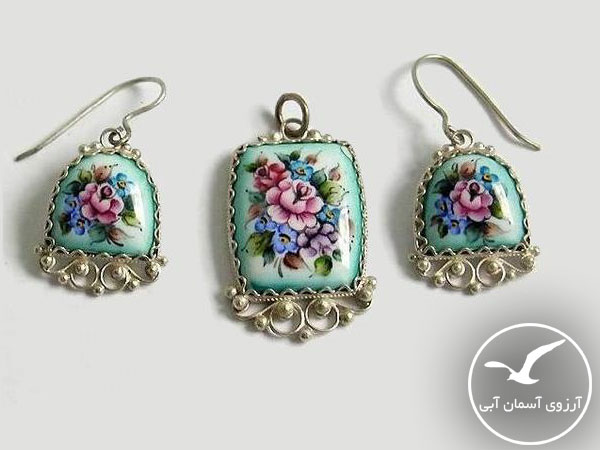 Russian-souvenirs-Jewerlley