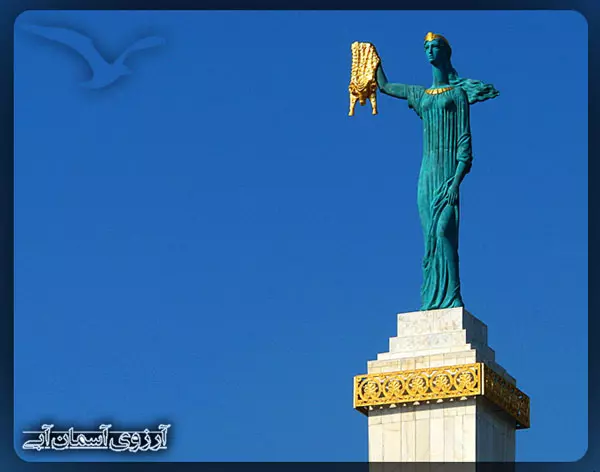 مجسمه-یادبود-مدئا-باتومی