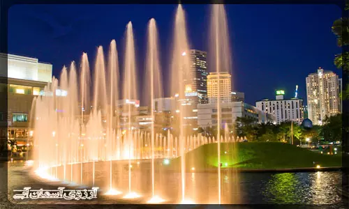 پارک KLCC کوالالامپور _ آسمان آبی
